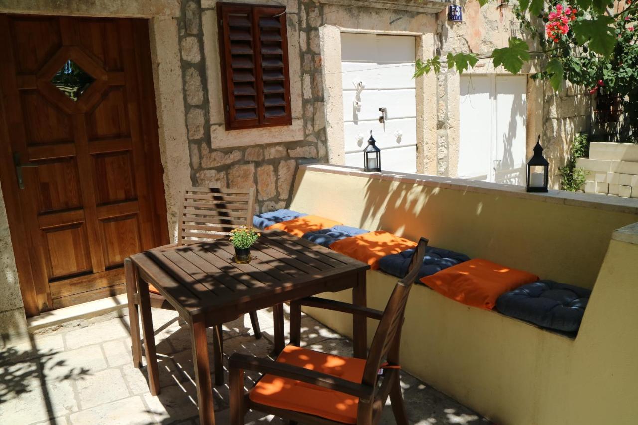 Studio Apartments & Rooms Lela, Sipan Island Sipanska Luka  Exterior photo