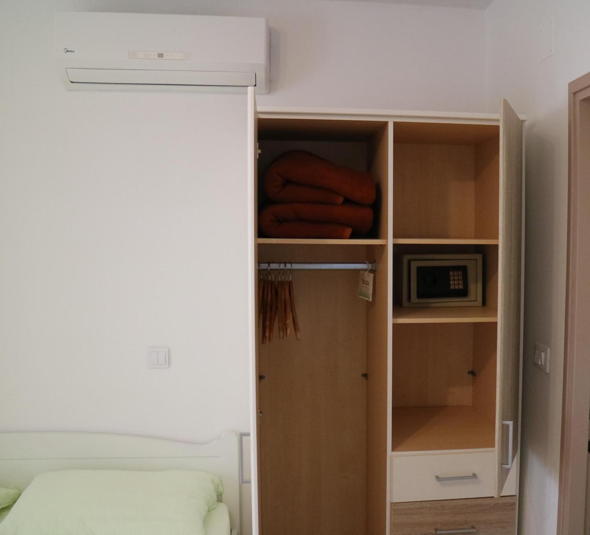 Studio Apartments & Rooms Lela, Sipan Island Sipanska Luka  Room photo